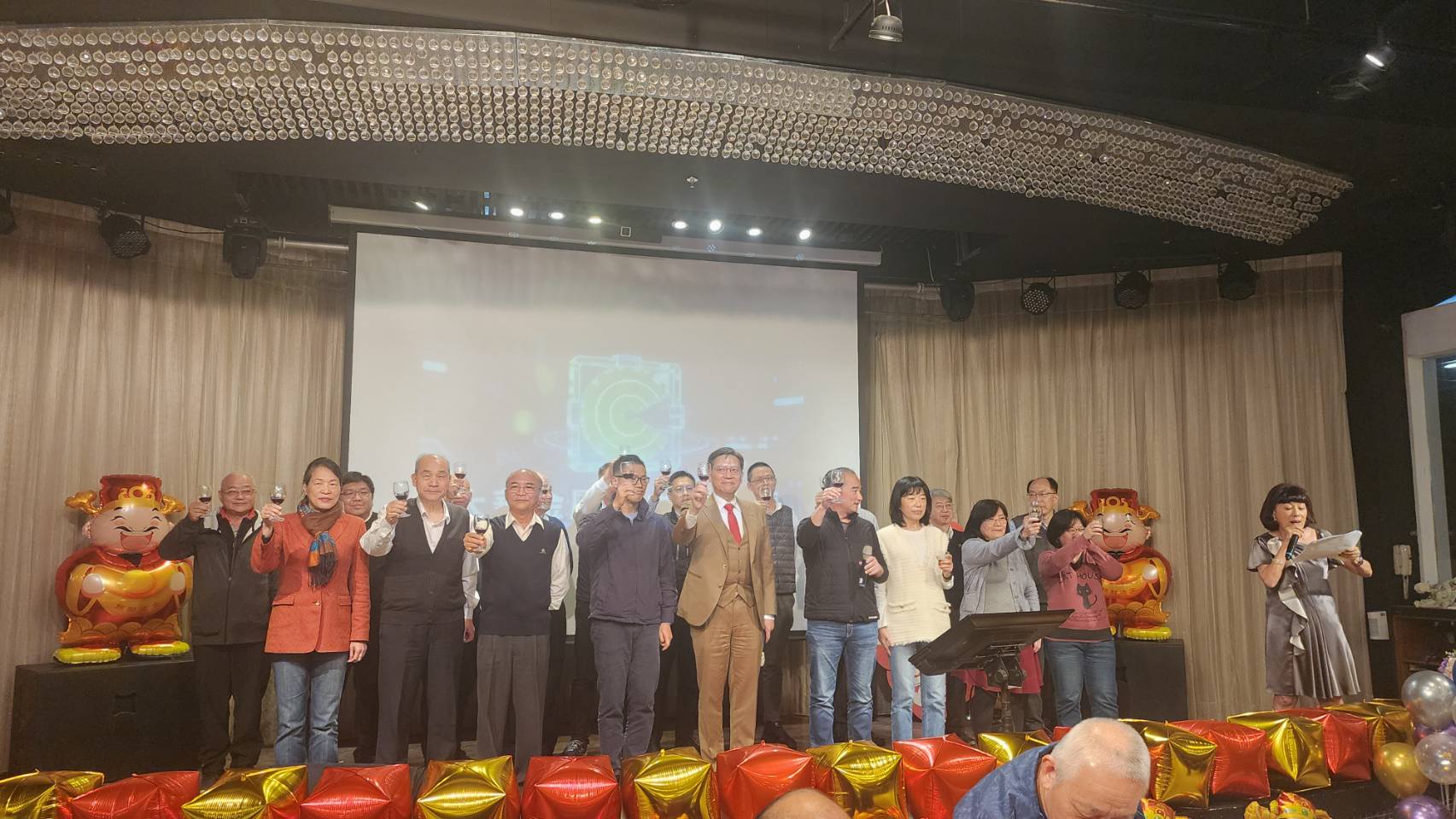 563318_0 | 金屬包裝容器製造 | 鋁罐鐵罐罐蓋製造 | 大華金屬工業股份有限公司